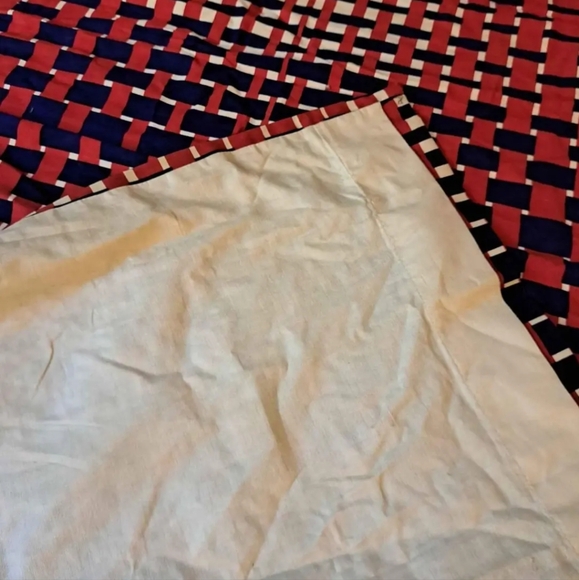 Vintage MCM Patriotic Psychedelic Red, Cream and Blue, Basket Weave Drapes - Picture 5 of 5